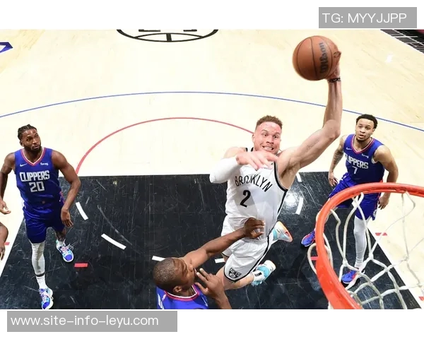 爱德华兹状态回暖41分6板5断展现攻防全能实力引发解说热议